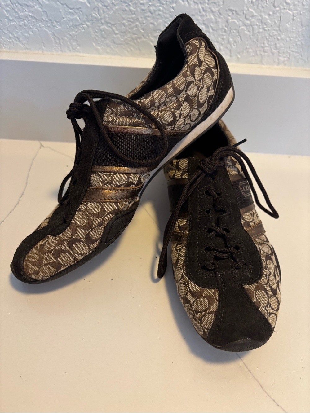 Coach Signature Monogram Dark Brown Lace Up Sneakers Women’s 7